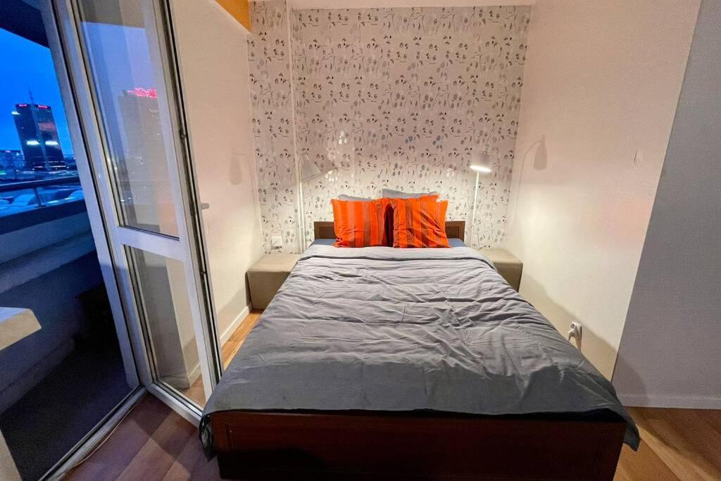 דירות ורשה Orange Metro Fast Wifi 1Gbs Big Tv Hbo Appletv מראה חיצוני תמונה
